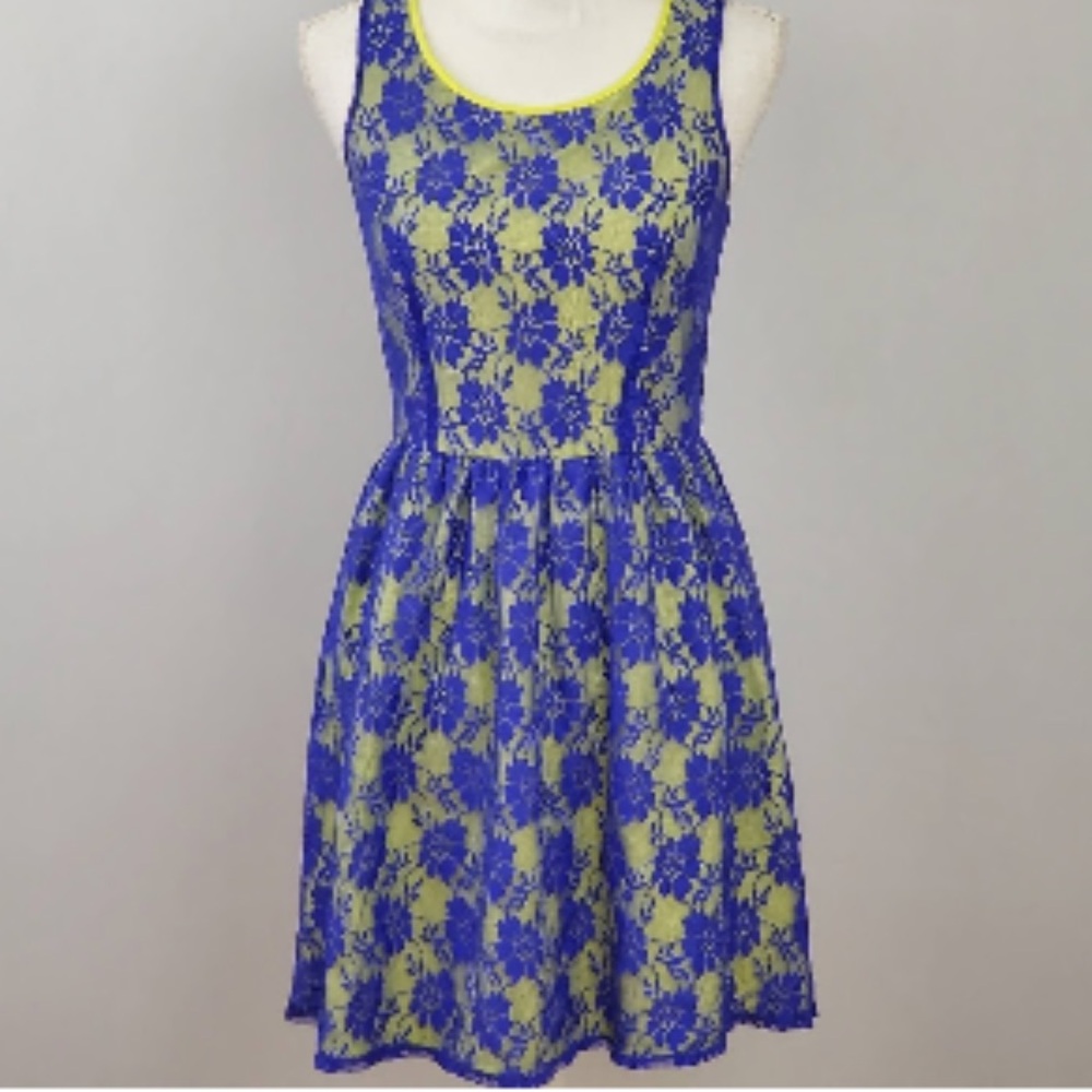 Mac + Jac Fit and Flare Dress Juniors Medium Lace Overlay Above Knee 33” Party